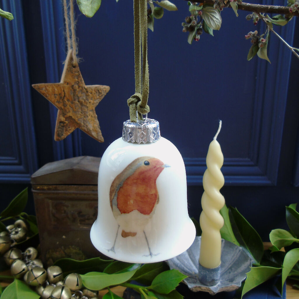 Christmas Robin Fine Bone China Bell Decoration