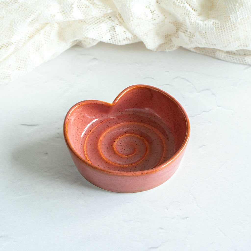 centrecomposition_heartbowls-09065