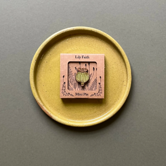 Poppy Head Mini Pin