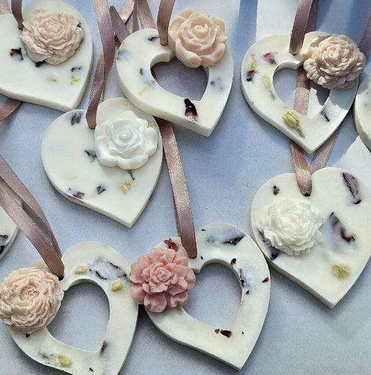Botanical soy wax scented hanging decoration Valentine and Mothers Day