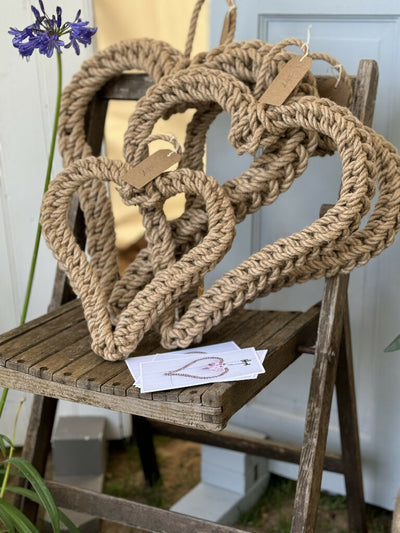 25cm Jute Heart Wreath