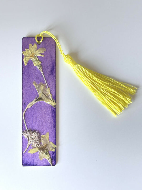 Rustic Cottage Core Style Purple Wooden Yellow Pressed Flower Bookmark With Tassel