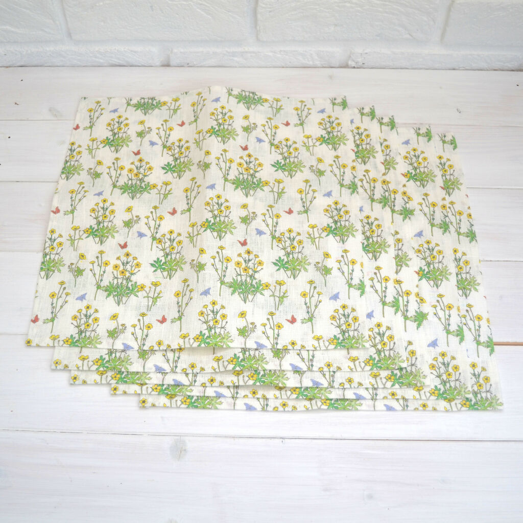 Set of Two Linen Napkins - Buttercups