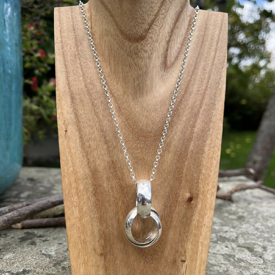 Sterling Silver Necklace with Chunky 3-band Interlocking Ball Pendant and Chain