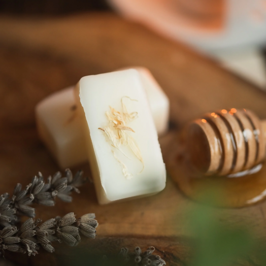 Honey and Hearth Botanical Wax Melt