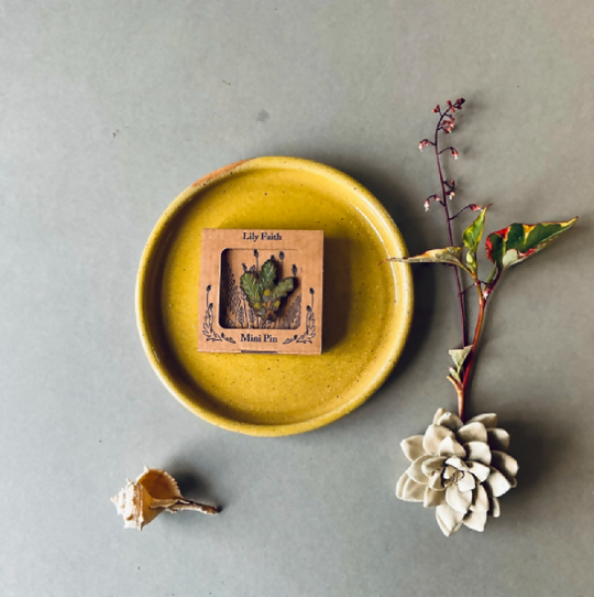 Oak Mini Pin