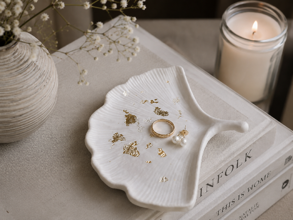 Handmade Eco Resin Ginkgo Leaf Trinket Dish with Gold Leaf