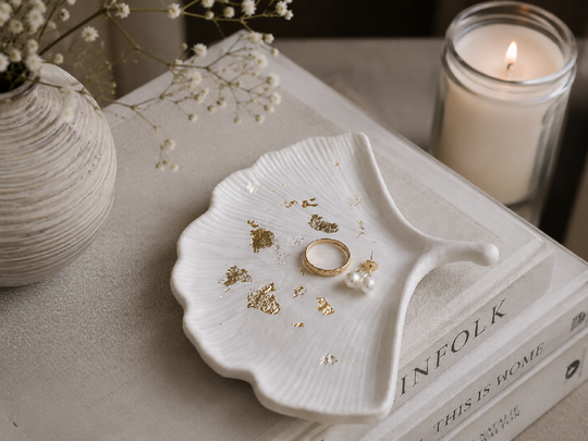 Handmade Eco Resin Ginkgo Leaf Trinket Dish with Gold Leaf