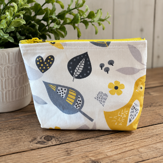 Handmade Fabric Purse – White Scandinavian Bird Design