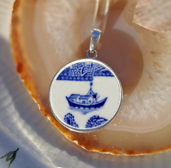Chinese Willow pattern junk boat broken china jewellery