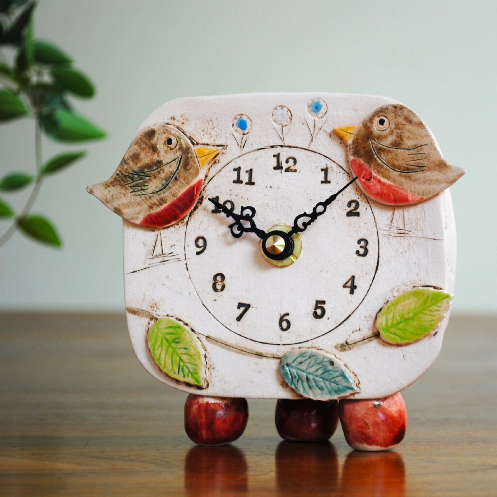 Mantel Clock With Two Robins And Leaves