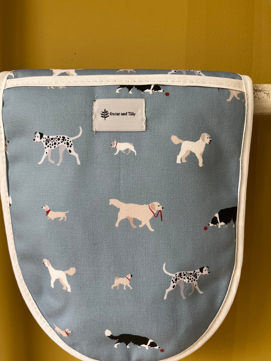 Oscar & Tilly Mad About Dogs Oven Gloves