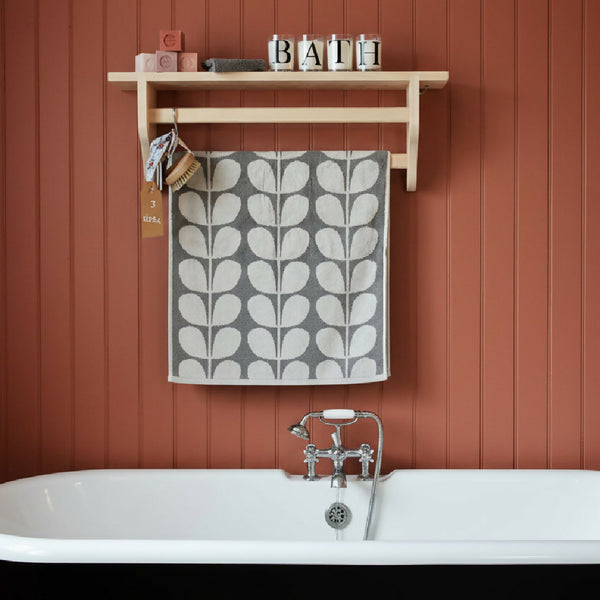 Bathroom Shelf With Rail For Towels