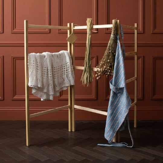 Traditional Clothes Horse