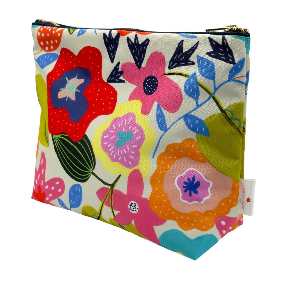 Midsummer-toiletry-bag-Jennie-Fynn