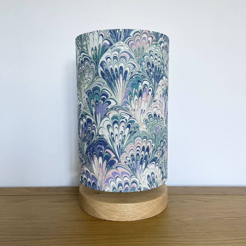 HOA_SerpentineSpring_Lampshade20XT_001_wLR