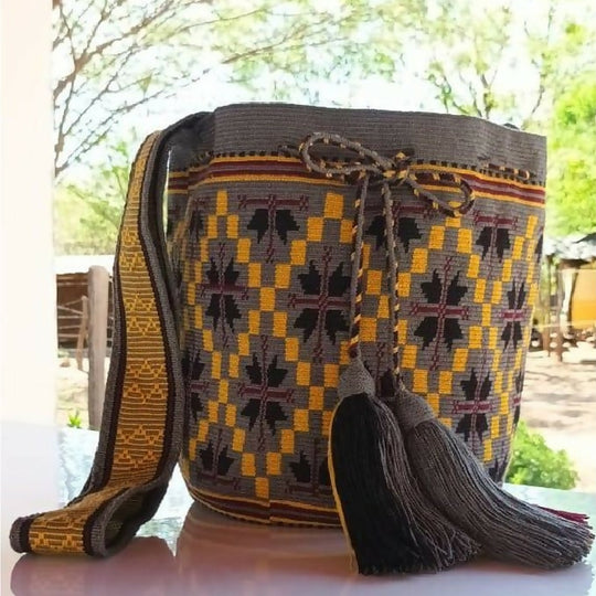 Evangelina Handbag Handwoven Design
