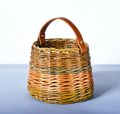 Fruit Picking Basket in Mixed willow with a Leather Handle