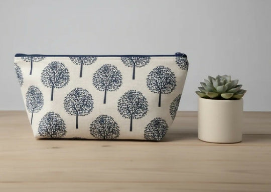 Handmade Fabric Washbag – Navy Mulberry Tree Design