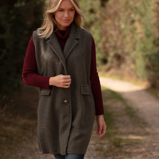 Long Boucle Gilet In Olive
