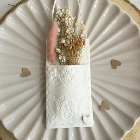 Porcelain Wall Pocket