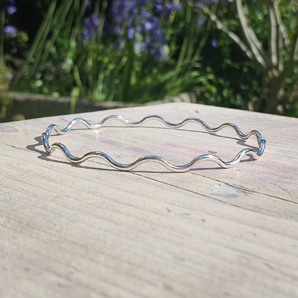 The Valley Wave | Sterling Silver Bangle