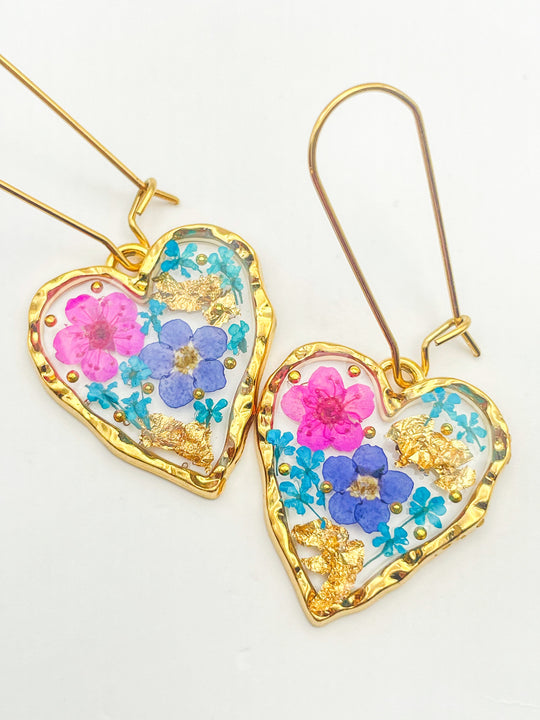 Heart earrings with forget-me-not and pink flowers