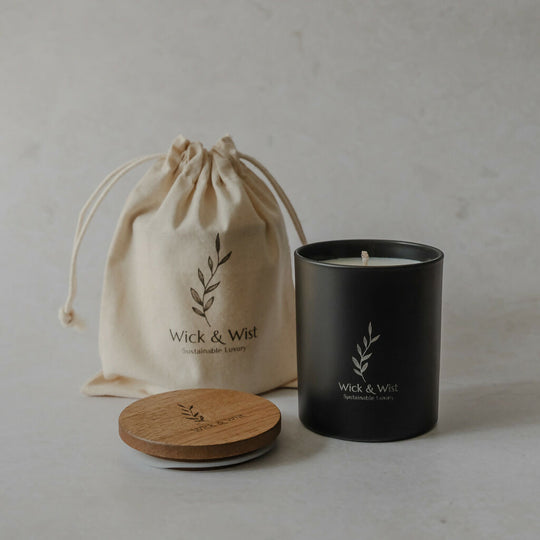 No. 07 Japanese Plum & Rhubarb Luxury Candle