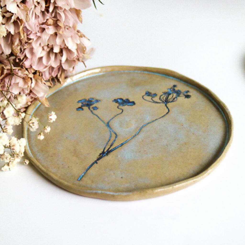 Stoneware Clay Dish in Botanical Design