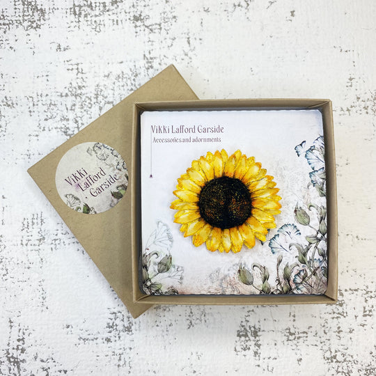 Embroidered Small Sunflower Brooch