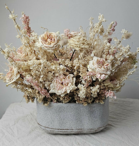 Beige Babe | Everlasting centrepiece 40cm