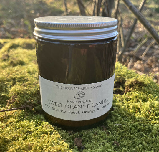 Sweet Orange Candle with organic sweet orange and rosemary