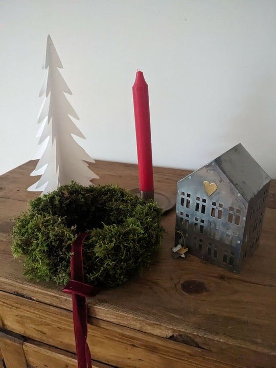 Christmas gift set with moss wreath