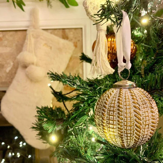 Luxury White & Gold Glass Bauble
