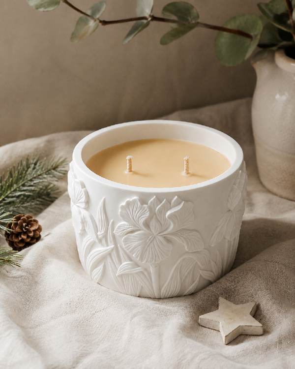 Handmade Eco Resin Iris Flower Christmas Candle | Double-Wick Candle | Sustainable Home Décor | Flower Lover Gift