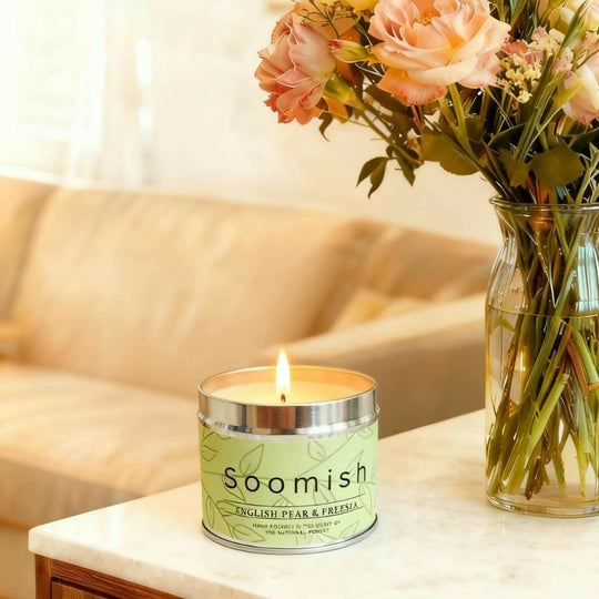English Pear & Freesia Tin Candle