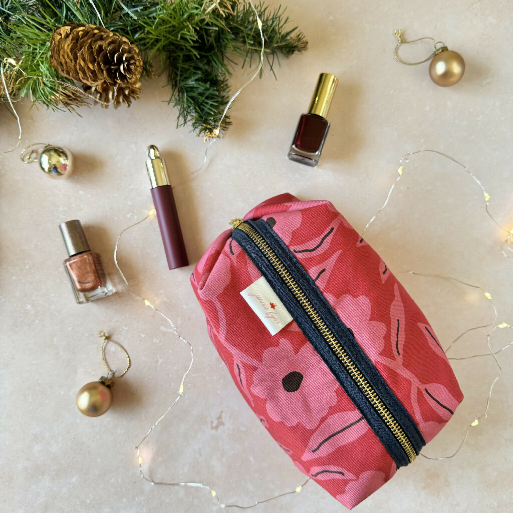 Kyoto-Pink-large-makeup-bag-for-christmas-Jennie-Fynn