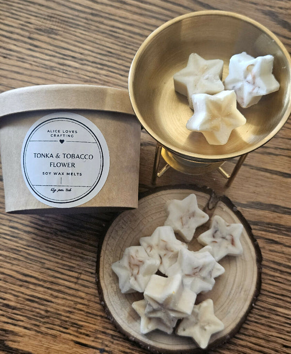 Handcrafted soy wax melts, Tonka & Tobacco Flower, star-shaped, Vegan -friendly.
