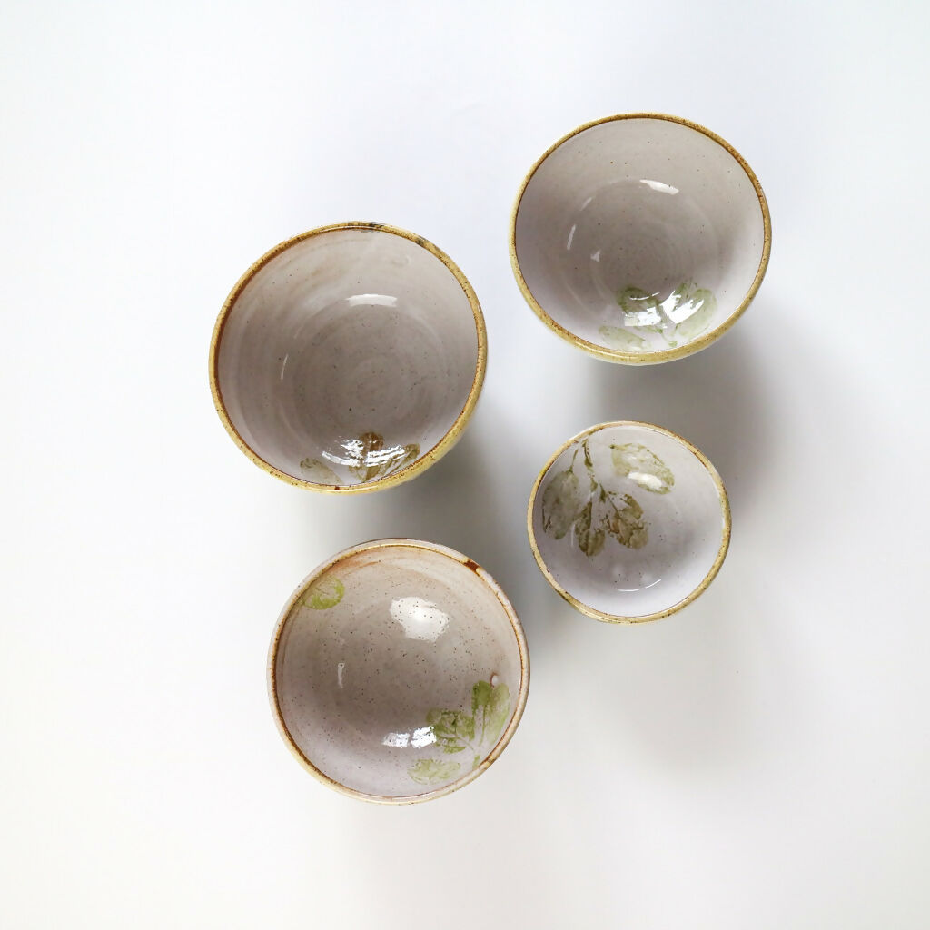 Stoneware Bowls in Leaf Design