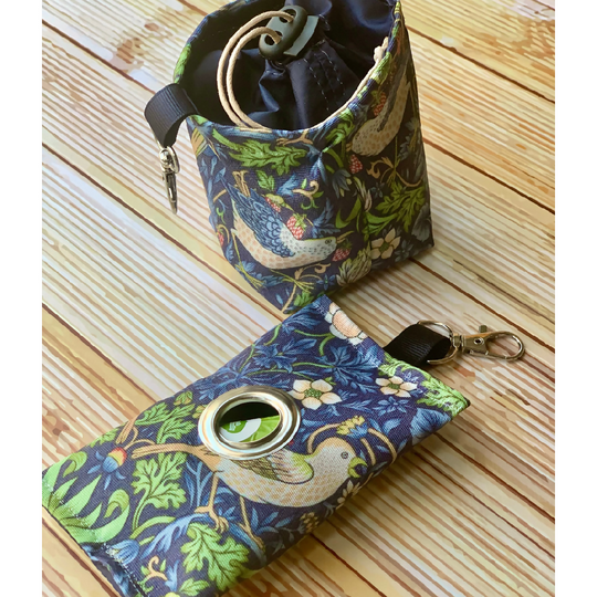 William Morris "Strawberry Thief" Treat Pouch & Poo Bag Pouch Gift Set – Navy