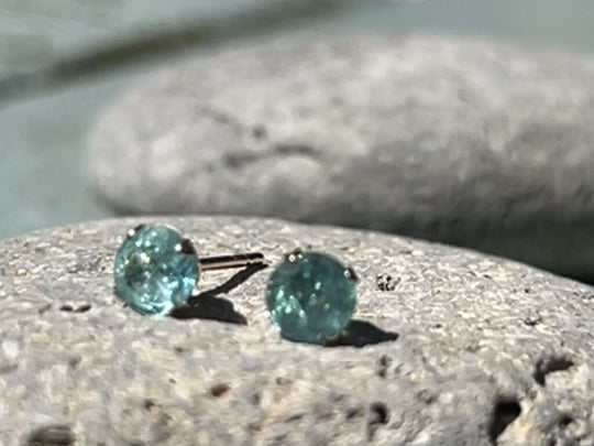 Apatite blue azure Earrings