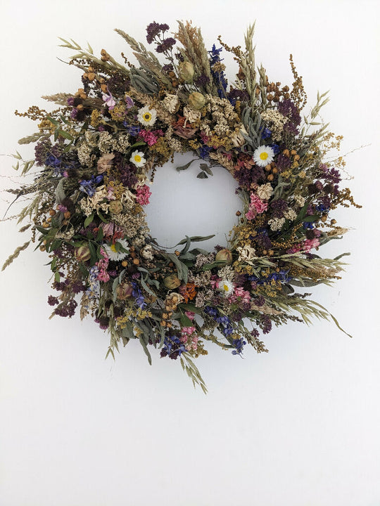 The English Meadow Wreath