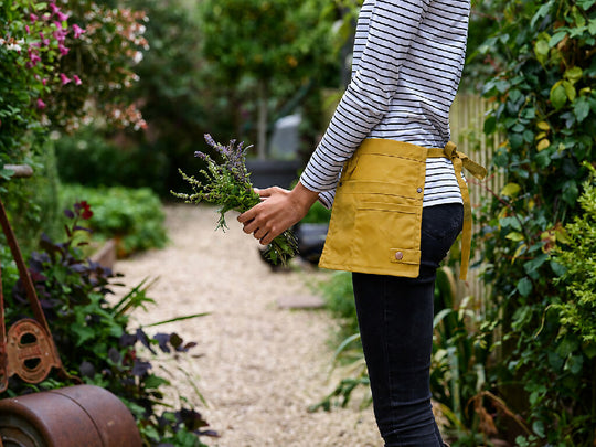 Pocket Apron - Dry Waxed Cotton