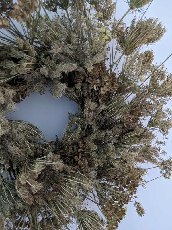 Handmade Wreath from Foraged Cows Parsley – 50cm