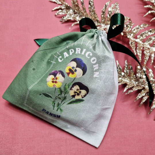 Capricorn Pansy Birth Flower Gift Pouch in Green