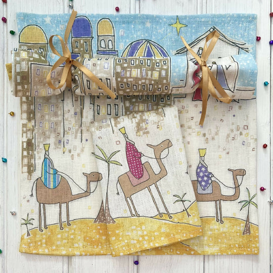 'Following the Star' Linen Napkin Crackers