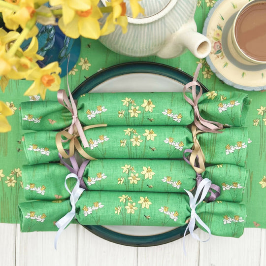 Easter Daffodils Linen Napkin Crackers