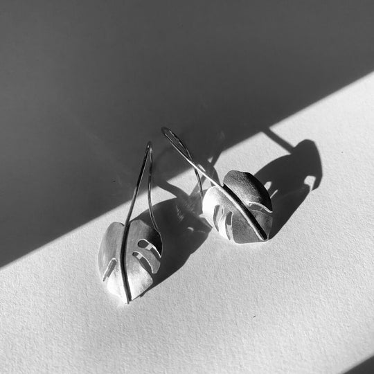 Deliciosa leaf drop earrings