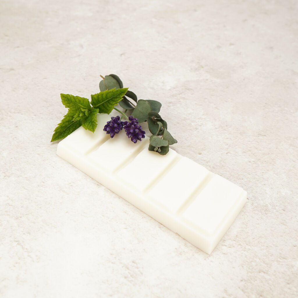 A peppermint, lavender and eucalyptus scented wax melt