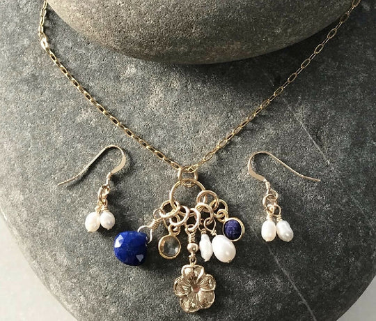 Cluster necklace jewellery set